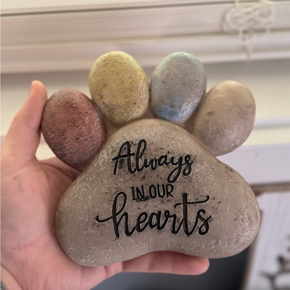 Multicolor Paw Print Remembrance Stone